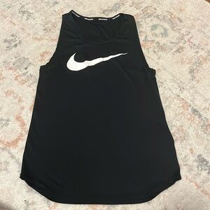 Nike running top